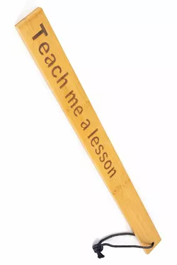 Падл Fetish Tentation Paddle Teach me a lesson Bamboo, упакований у ПЕ пакет