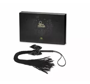 Батіг Bijoux Indiscrets - Lilly - Fringe whip прикрашений шнуром і бантиком, в подарунковій упаковці